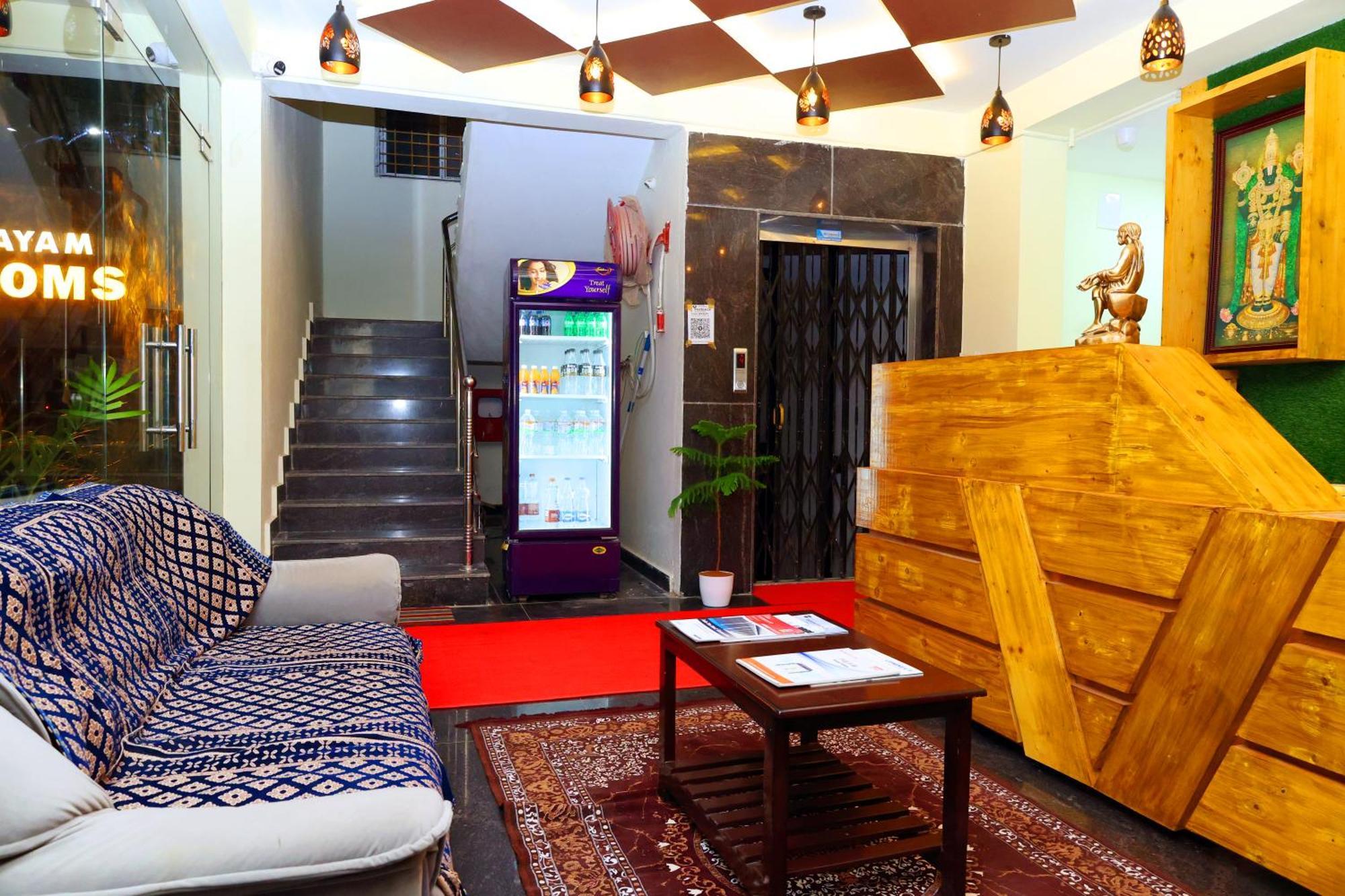 Sri Nilayam Inn Tirupati Eksteriør bilde